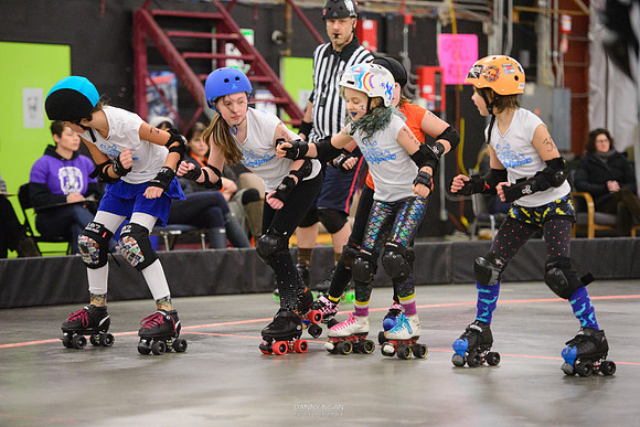 Turquoise Terrors vs. Orange Crush.