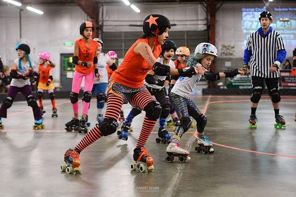 Turquoise Terrors vs. Orange Crush.