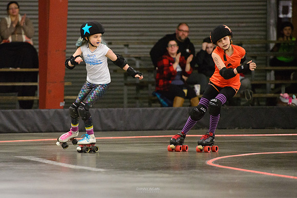 Turquoise Terrors vs. Orange Crush.