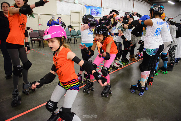 Turquoise Terrors vs. Orange Crush.