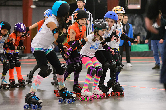 Turquoise Terrors vs. Orange Crush.
