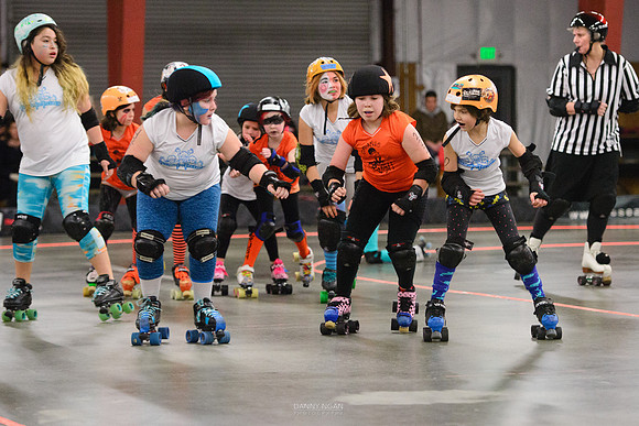 Turquoise Terrors vs. Orange Crush.