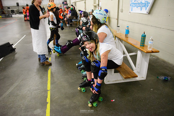 Turquoise Terrors vs. Orange Crush.