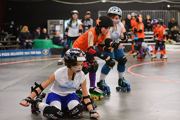Turquoise Terrors vs. Orange Crush.