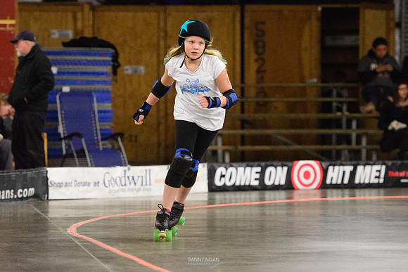 Turquoise Terrors vs. Orange Crush.