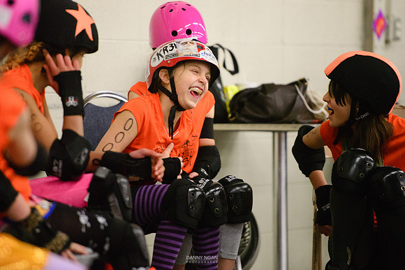 Turquoise Terrors vs. Orange Crush.