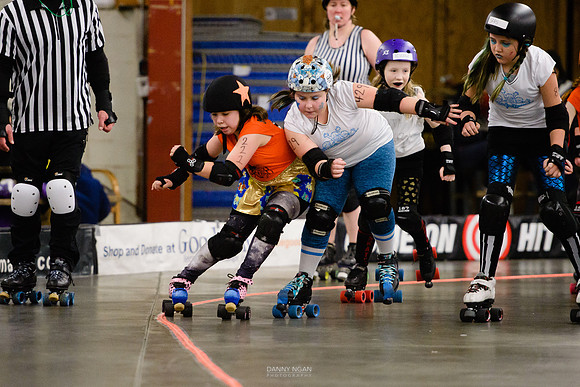 Orange Crush vs. Turquoise Terrors.