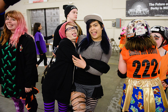 Orange Crush vs. Turquoise Terrors.