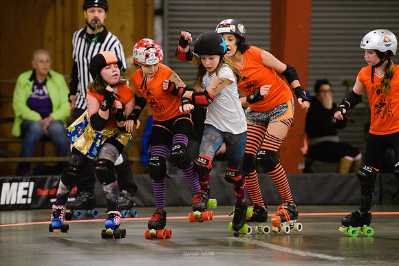 Orange Crush vs. Turquoise Terrors.
