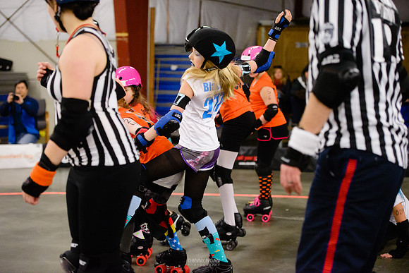 Orange Crush vs. Turquoise Terrors.