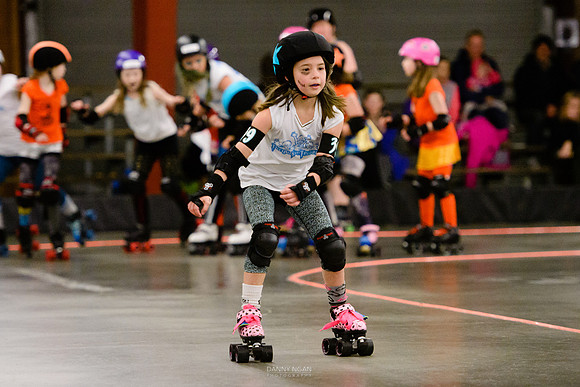 Orange Crush vs. Turquoise Terrors.