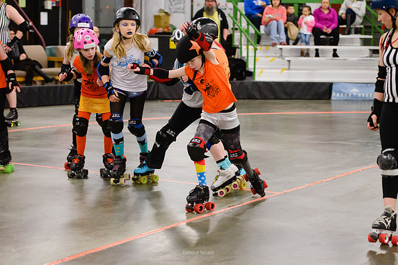 Orange Crush vs. Turquoise Terrors.