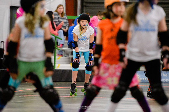 Orange Crush vs. Turquoise Terrors.
