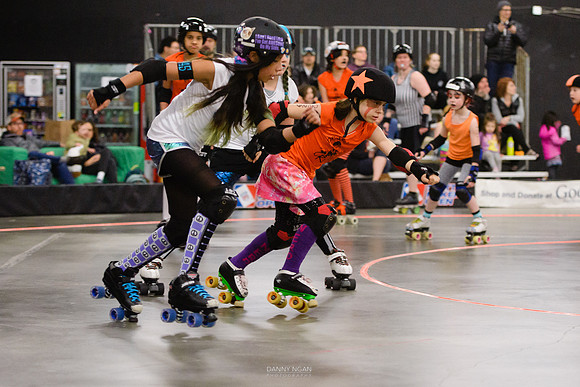 Orange Crush vs. Turquoise Terrors.