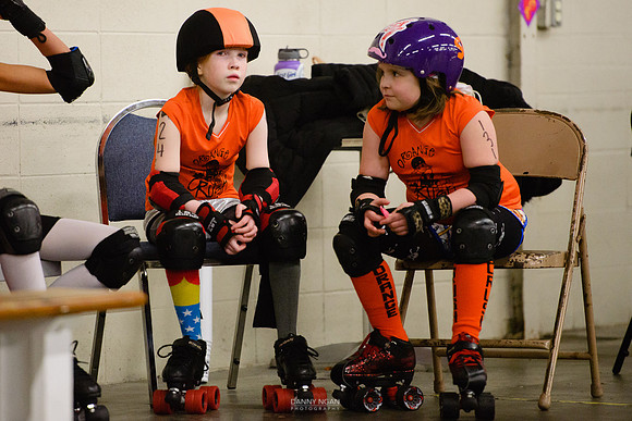 Orange Crush vs. Turquoise Terrors.