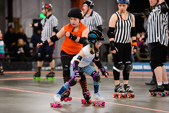 Orange Crush vs. Turquoise Terrors.
