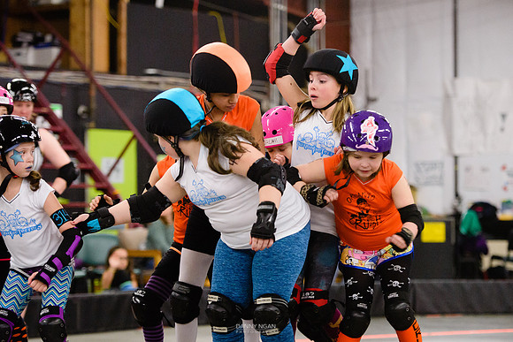Orange Crush vs. Turquoise Terrors.