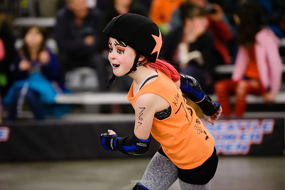 Orange Crush vs. Turquoise Terrors.
