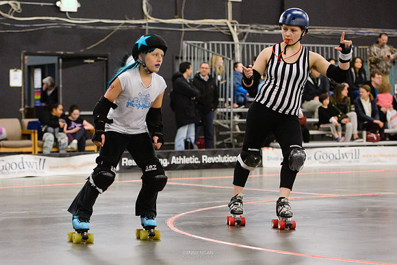 Orange Crush vs. Turquoise Terrors.
