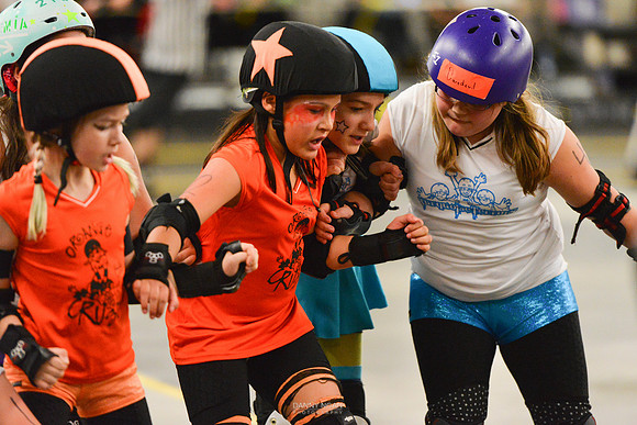 Orange Crush vs. Turquoise Terrors
