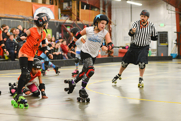 Orange Crush vs. Turquoise Terrors