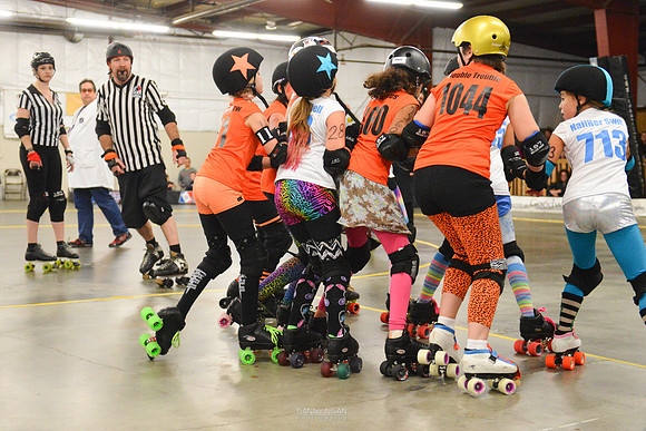 Orange Crush vs. Turquoise Terrors