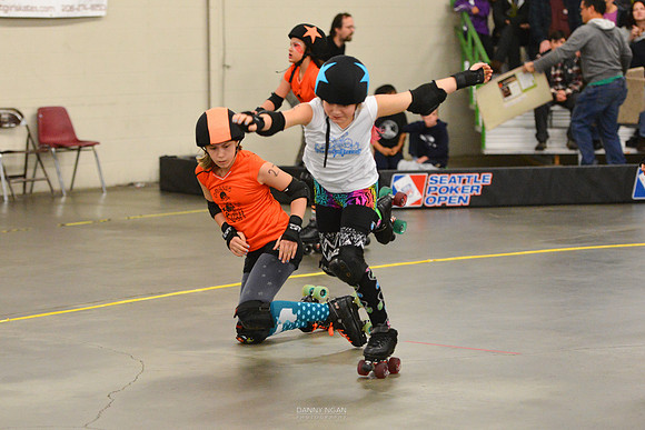 Orange Crush vs. Turquoise Terrors