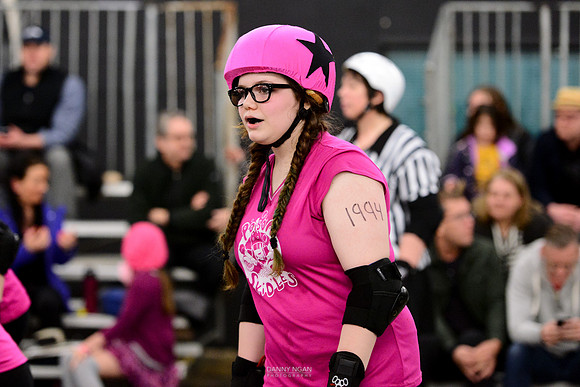 Evil Angels vs. Poison Skid'les.