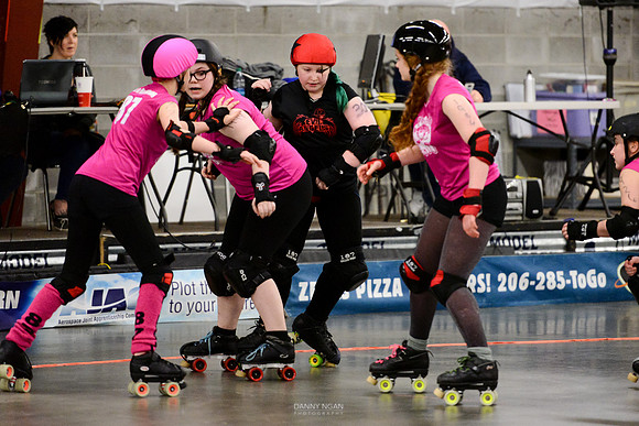 Evil Angels vs. Poison Skid'les.