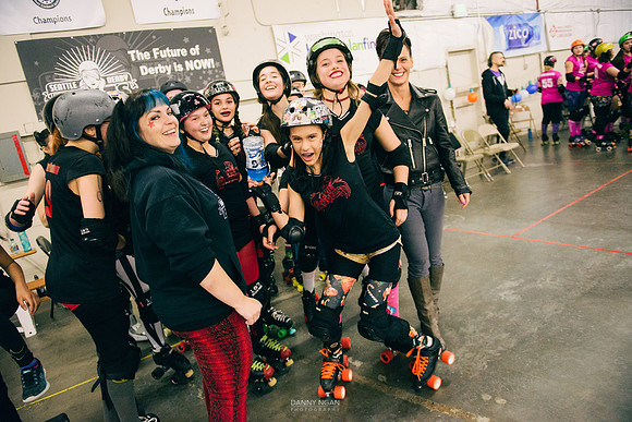 Evil Angels vs. Poison Skid'les.