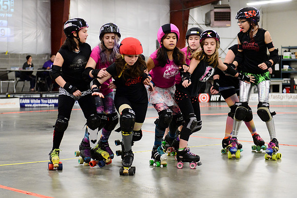 Evil Angels vs. Poison Skid'les.