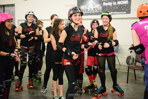 Evil Angels vs. Poison Skid'les