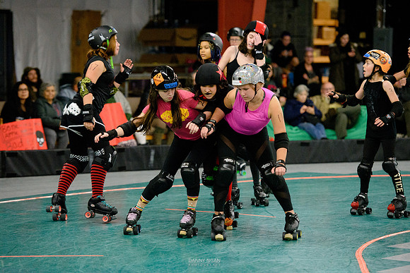 Evil Angels vs. Poison Skid'les.