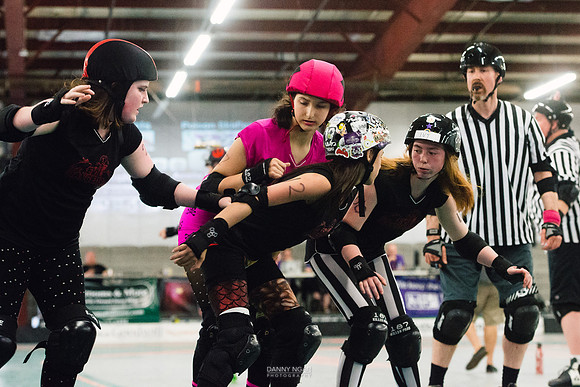 Evil Angels vs. Poison Skid'les.