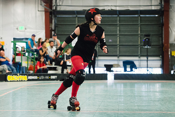 Evil Angels vs. Poison Skid'les.