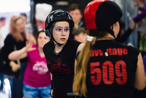 Evil Angels vs. Poison Skid'les.