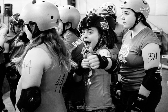 Evil Angels vs. Poison Skid'les