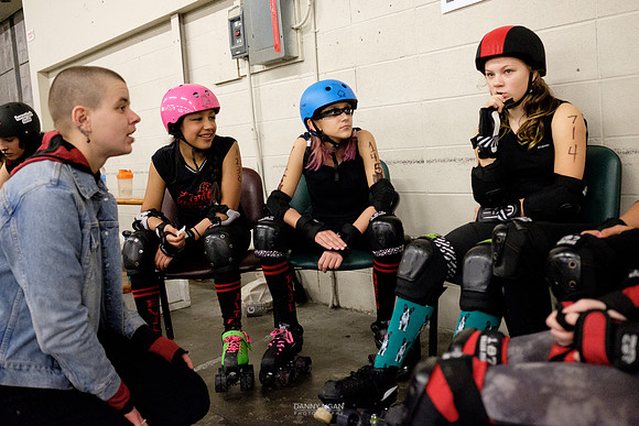 Evil Angels vs. Poison Skid'les.