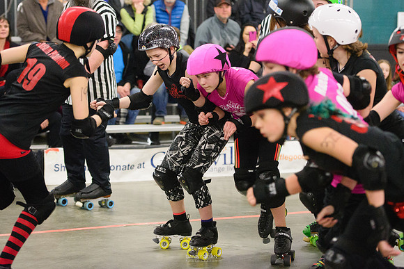 Evil Angels vs. Poison Skid'les
