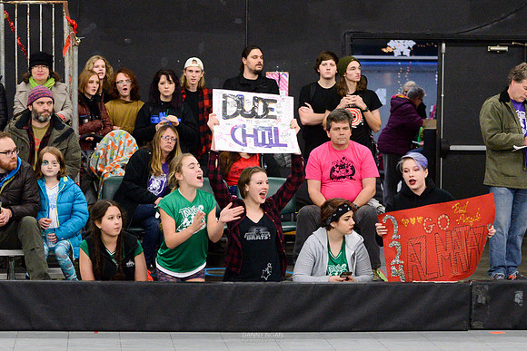 Evil Angels vs. Poison Skid'les.