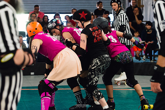Evil Angels vs. Poison Skid'les.