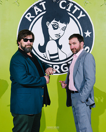 Phil Dirt and Le Grand Mort