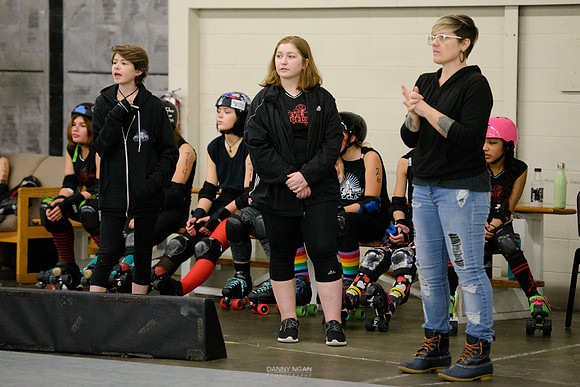 Evil Angels vs. Poison Skid'les.