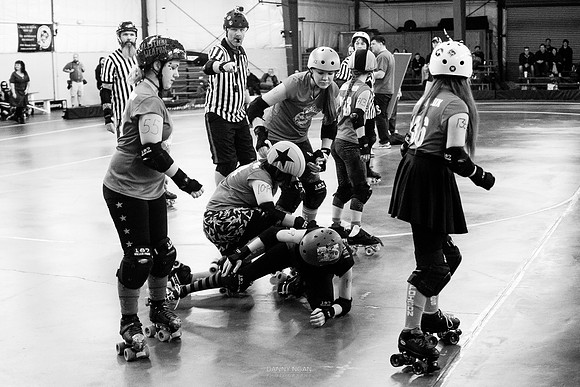 Evil Angels vs. Poison Skid'les