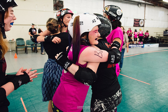Evil Angels vs. Poison Skid'les.