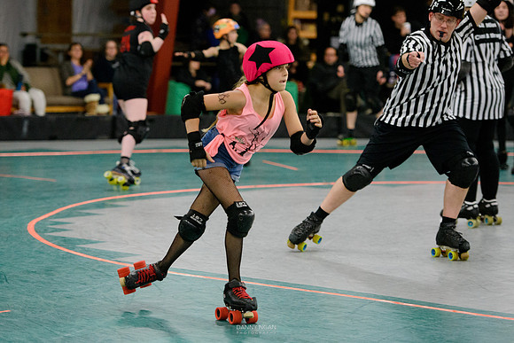 Evil Angels vs. Poison Skid'les.