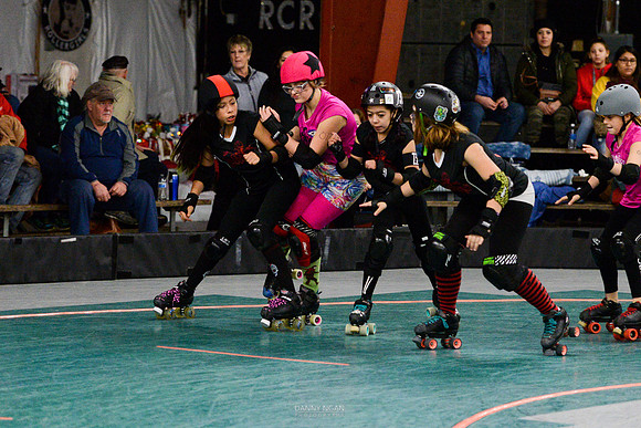 Evil Angels vs. Poison Skid'les.