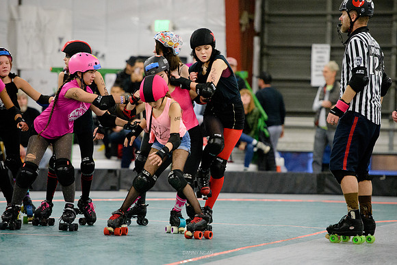 Evil Angels vs. Poison Skid'les.