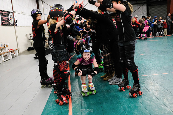 Evil Angels vs. Poison Skid'les.