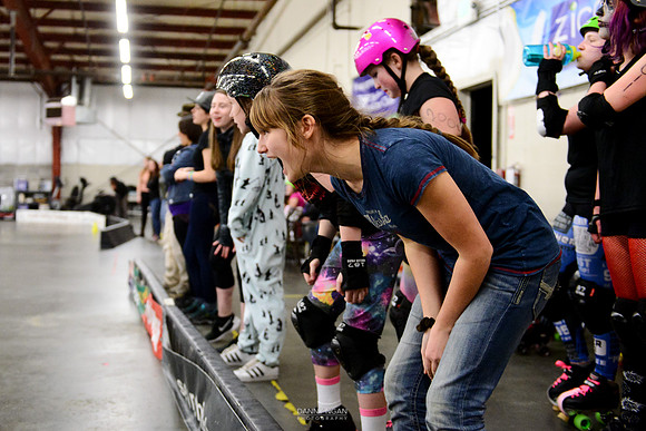 Evil Angels vs. Poison Skid'les.